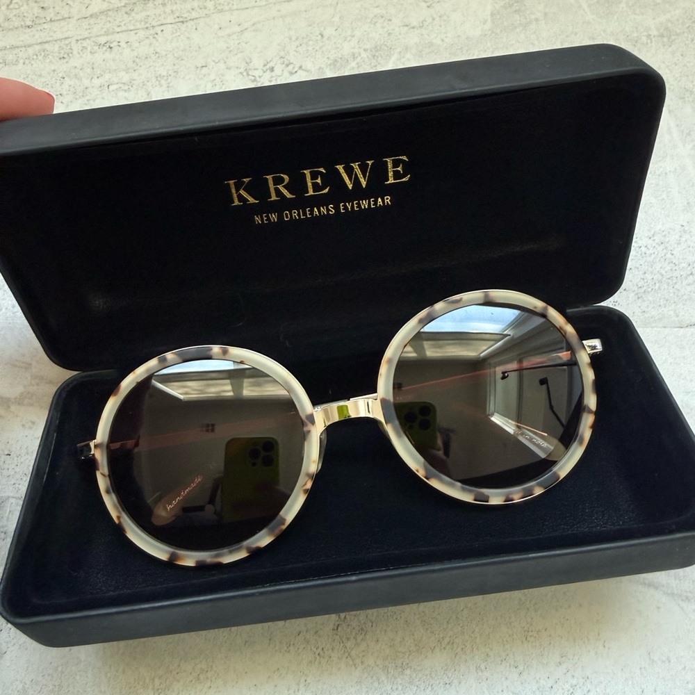 KREWE NEW Round Sunglasses with Tortoise Shell Frame